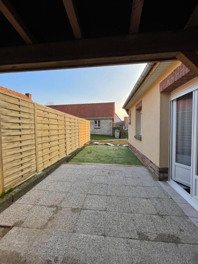 Gîte à la campagne mais proche de tout Moringhem Esterno foto