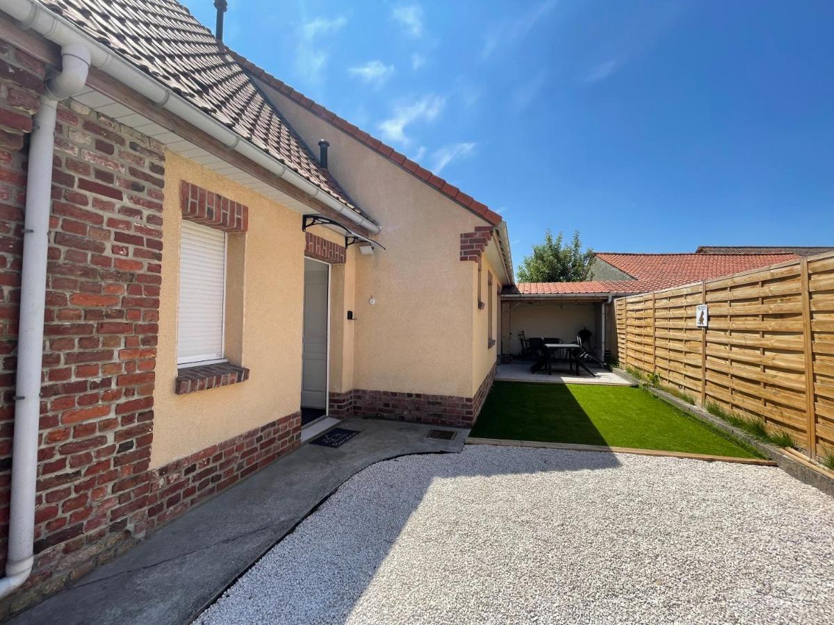 Gîte à la campagne mais proche de tout Moringhem Esterno foto